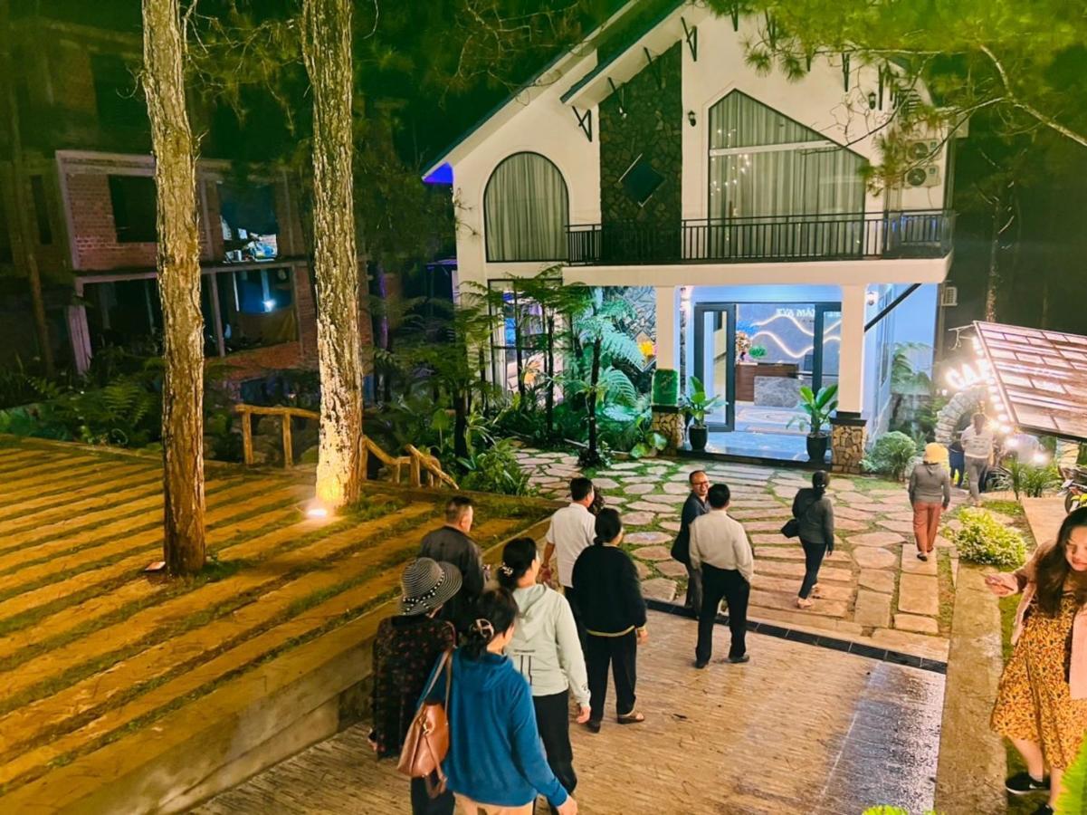 Eva Mang Den Homestay Kon Von Kla Exterior foto